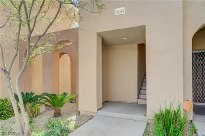845 Pantara Place 2103 Entry