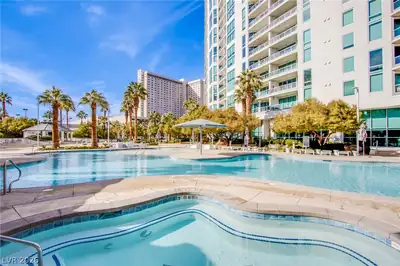 222 Karen Avenue 306 Pool