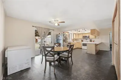 4304 Ivory Circle, Las Vegas, NV 89130 Dining Area