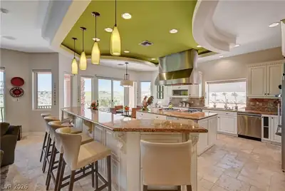 2 Camino Barcelona Place, Henderson, NV 89011 Kitchen