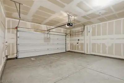 4706 Turquoise Cliffs Avenue, Las Vegas, NV 89141 Garage
