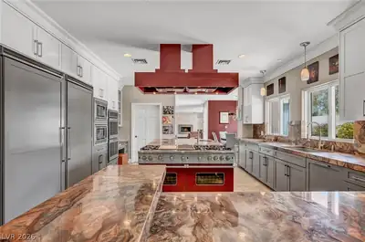 8113 Sapphire Bay Circle, Las Vegas, NV 89128 Kitchen