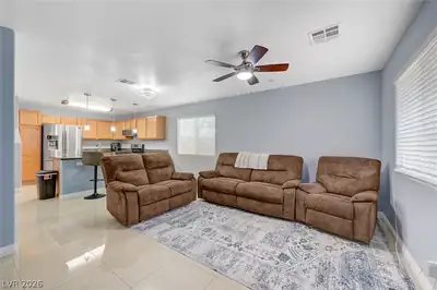 10335 Midseason Mist Street, Las Vegas, NV 89183 Living Room