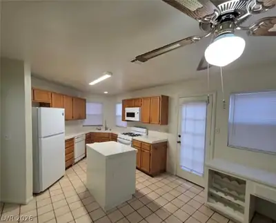 6561 Avon Court, Las Vegas, NV 89108 Kitchen