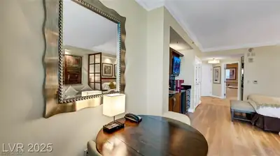 135 East HARMON Avenue 904 Dining Area