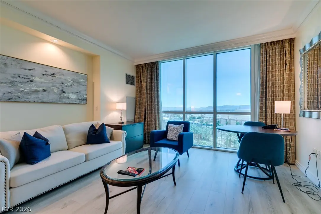 135 East HARMON Avenue 804