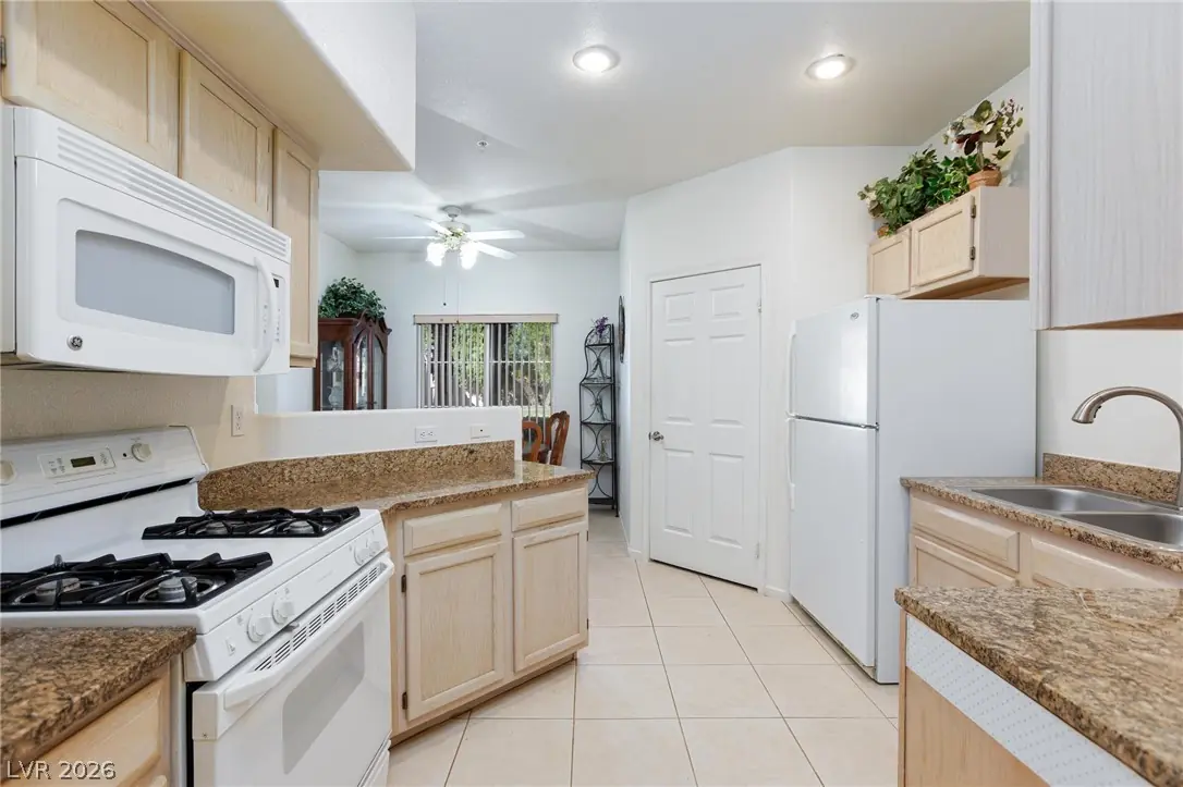 6480 Annie Oakley Drive 511