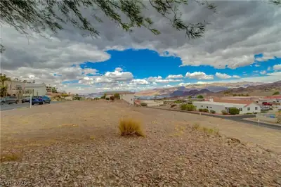 953 KEYS Drive, Boulder City, NV 89005 Yard