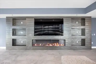 4525 Dean Martin Drive 2100 Living Room
