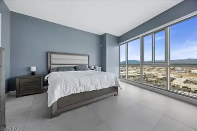 4525 Dean Martin Drive 2100 Bedroom
