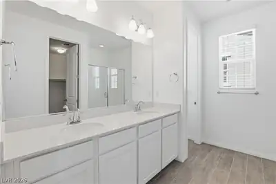 3086 Starchild Lane, Las Vegas, NV 89120 Primary Bathroom