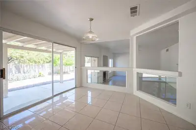 8512 Copper Ridge Avenue, Las Vegas, NV 89129 Dining Area