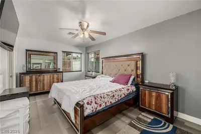 5204 Holmby Avenue, Las Vegas, NV 89146 Bedroom