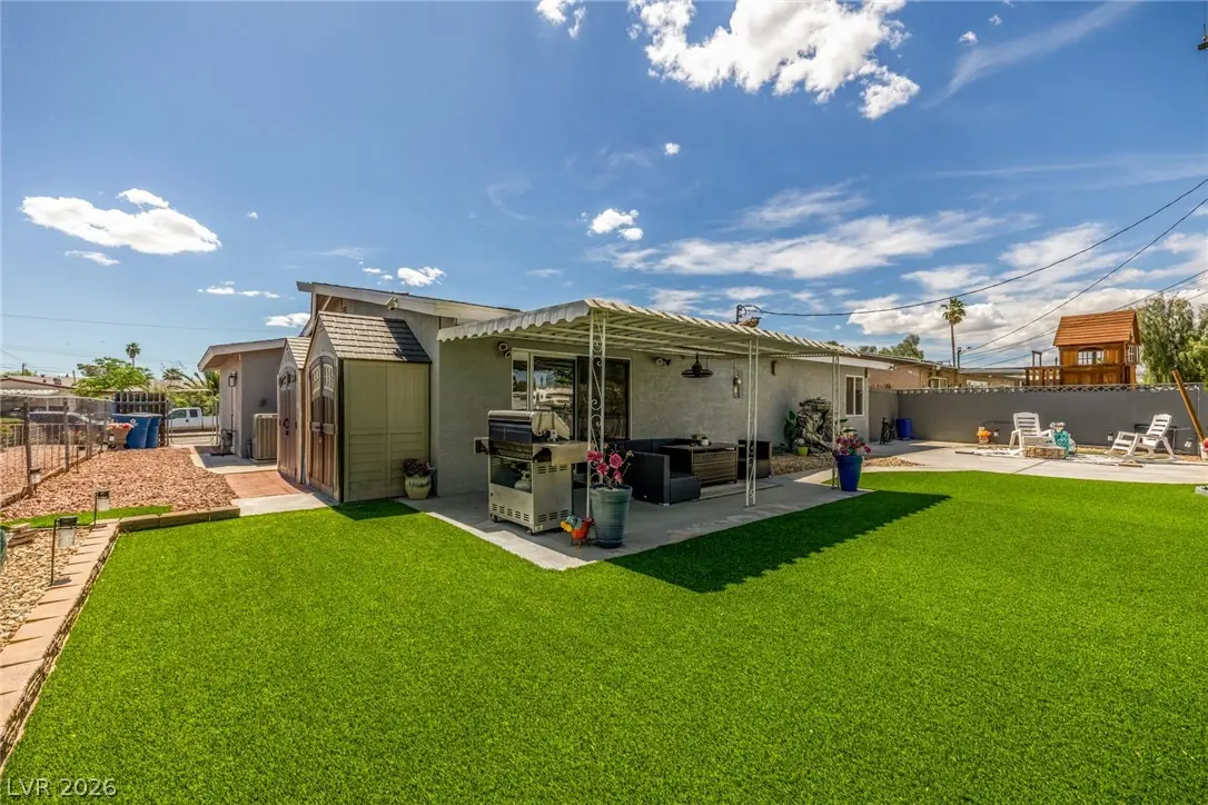 5204 Holmby Avenue, Las Vegas, NV 89146