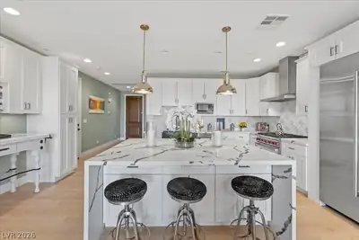 1195 Calcione Drive, Henderson, NV 89011 Kitchen