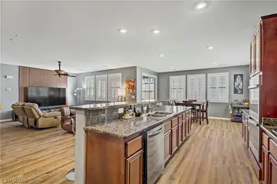 6908 Fox Sparrow Court, North Las Vegas