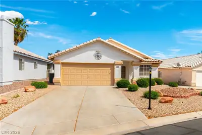 5460 Beach Pine Street Las Vegas, NV 89130