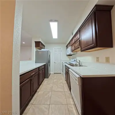 2606 South Durango Drive 134 Kitchen
