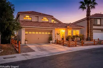 8765 Raindrop Canyon Avenue, Las Vegas