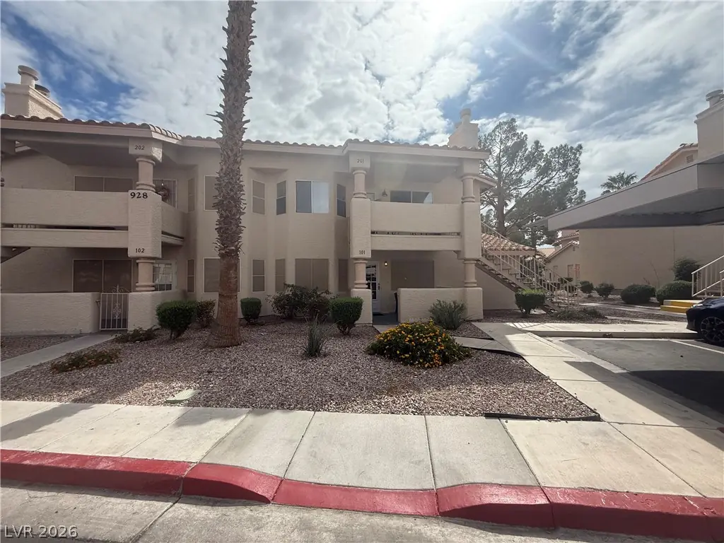 928 Rockview Drive 101