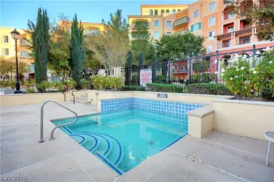 30 Strada Di Villaggio 250, Henderson, NV 89011 Pool