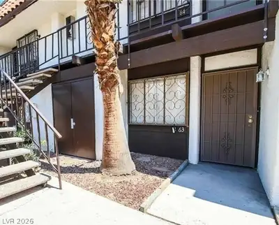 1405 Vegas Valley Drive 63 Entry