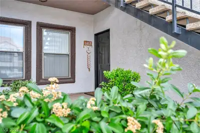 45 Maleena Mesa Street 1413 Entry