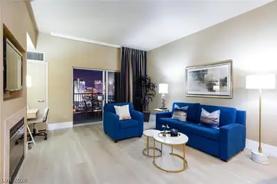211 East Flamingo Road 1617 Living Room