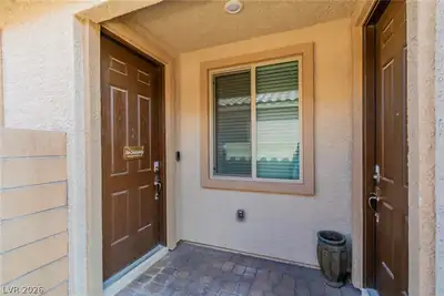 5724 Saltrock Grove Street, North Las Vegas, NV 89081 Entry