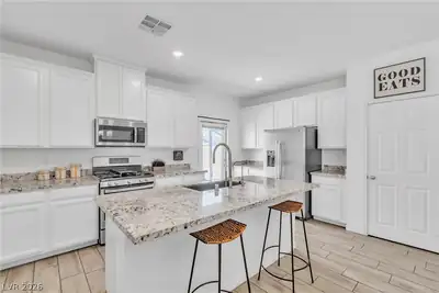 5724 Saltrock Grove Street, North Las Vegas, NV 89081 Kitchen