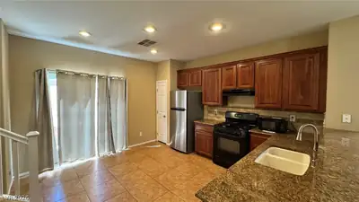 917 Blushing Rose Place, Henderson, NV 89052 Kitchen