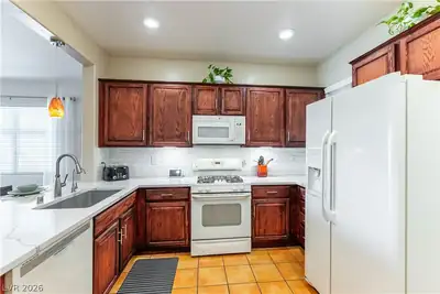 2329 Celestial Moon Street Kitchen