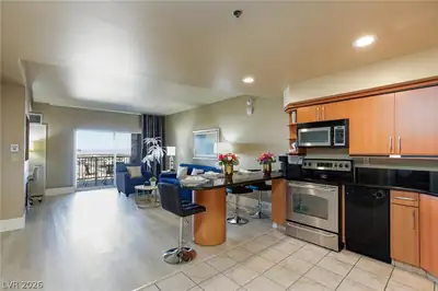 211 East Flamingo Road 1511 Kitchen