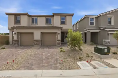 5326 Borra Hills Street, Las Vegas