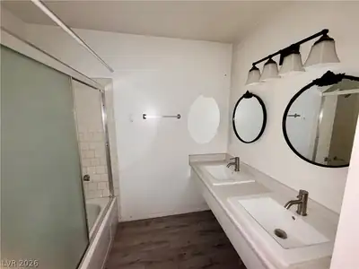 312 Orland Street 62 Bathroom