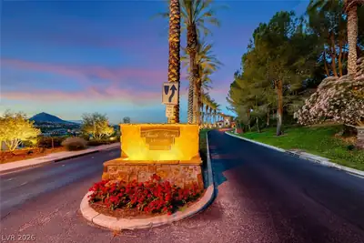 18 Camino Barcelona Place, Henderson, NV 89011 Community