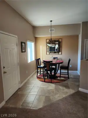 9303 Gilcrease Avenue 2167 Dining Area