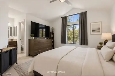3226 Opera Drive, Las Vegas, NV 89146 Primary Bedroom