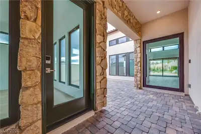 58 Bellissima Lago Court, Henderson, NV 89011 Entry