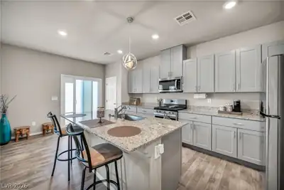 4426 Meadow Glade Avenue, North Las Vegas, NV 89084 Kitchen