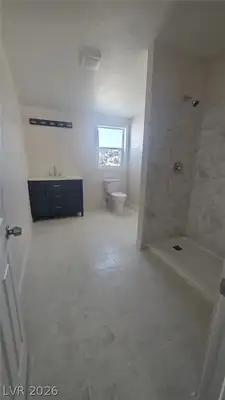 4794 Saguaro Way, Las Vegas, NV 89121 Primary Bathroom