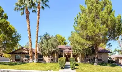 7664 Angel Crest Circle, Las Vegas