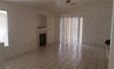 33 Newburg Avenue, North Las Vegas, NV 89032 Living Room