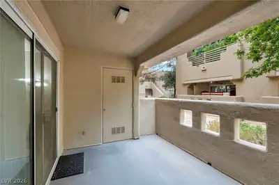 1909 Mountain Hills Court 102 