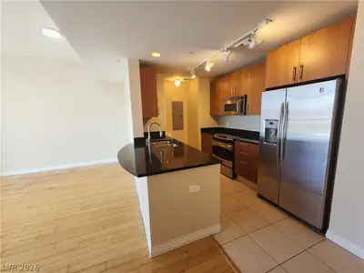200 West Sahara Avenue 1705 Kitchen