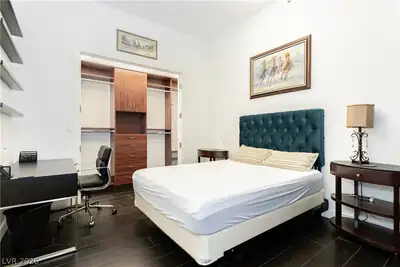 360 East Desert Inn Road 1502 Bedroom