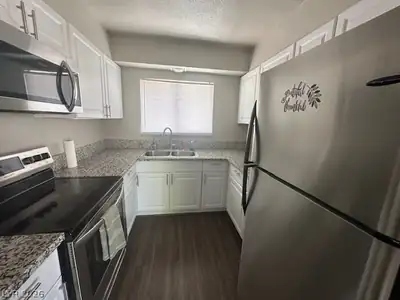 223 North 14th Street 223 Kitchen