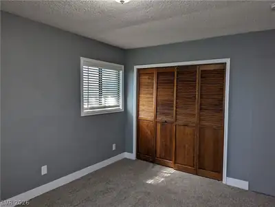 279 South US Hwy 93 Bedroom