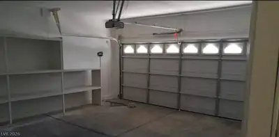 3883 Winter Whitetail Street, Las Vegas, NV 89122 Garage