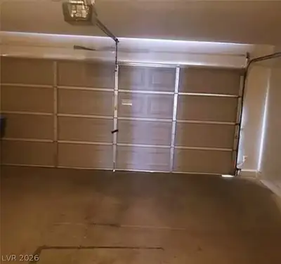 4732 Lone Grove Drive, Las Vegas, NV 89139 Garage